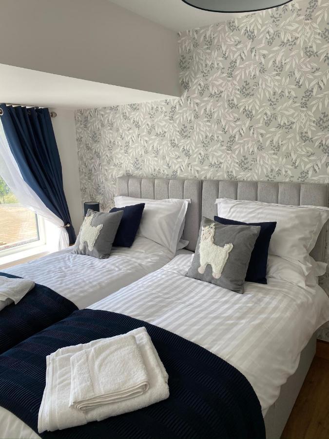 Naze View Barn - Cosy, With All Mod Cons Whaley Bridge Экстерьер фото