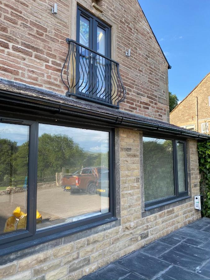 Naze View Barn - Cosy, With All Mod Cons Whaley Bridge Экстерьер фото