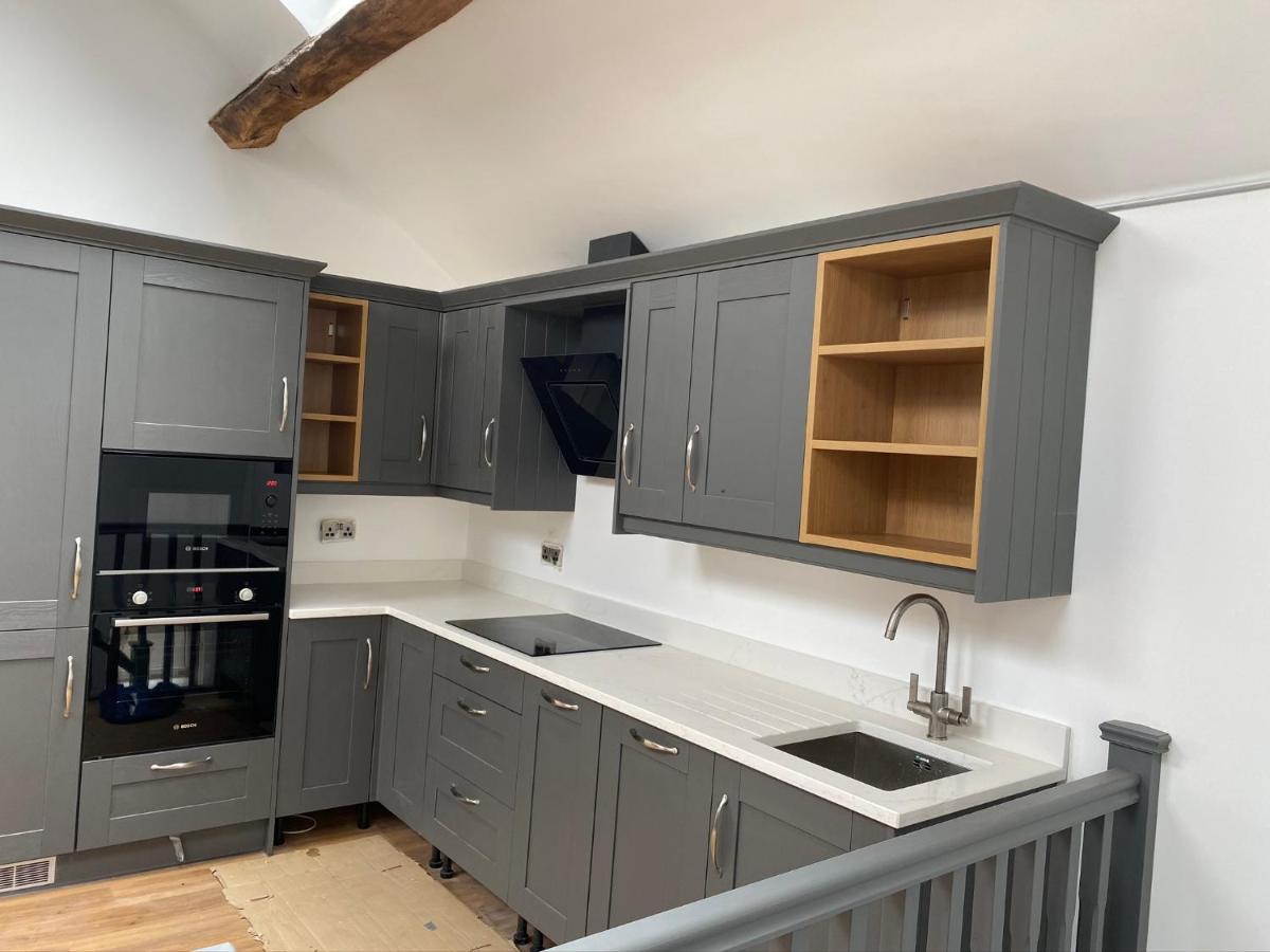 Naze View Barn - Cosy, With All Mod Cons Whaley Bridge Экстерьер фото
